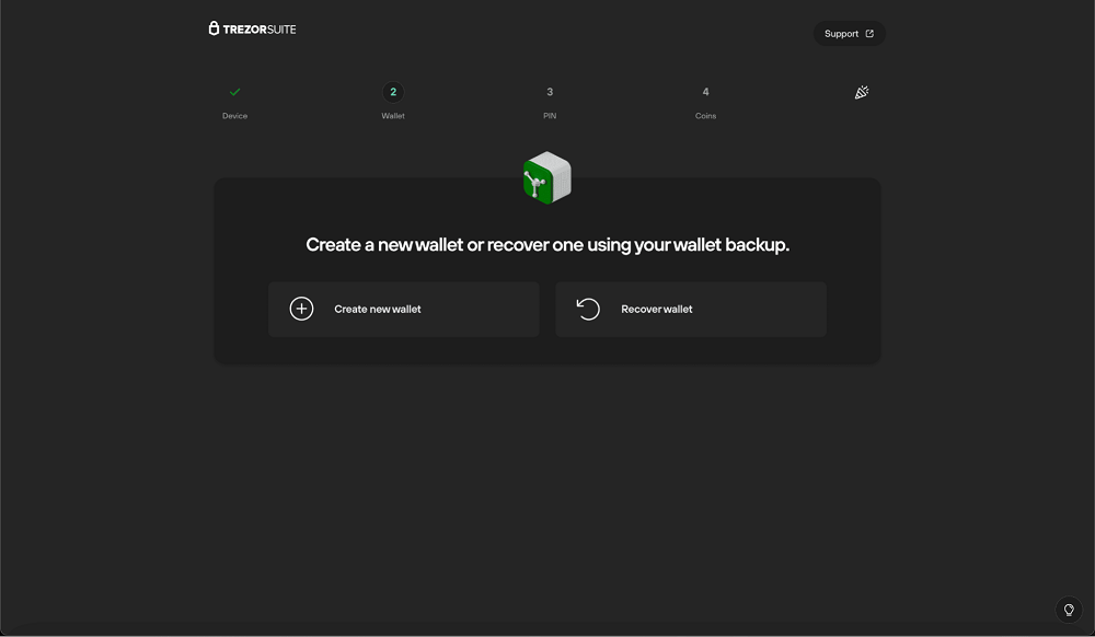 Nếu chưa từng sử dụng Trezor Safe 5, h&atilde;y chọn &ldquo;Create new wallet&rdquo; để tạo một v&iacute; ho&agrave;n to&agrave;n mới