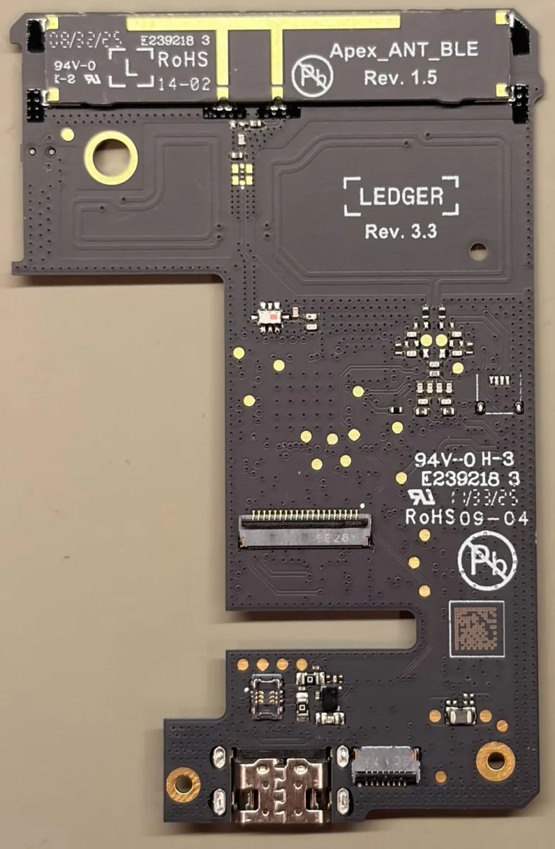 Mặt trước bo mạch Ledger Nano Gen5